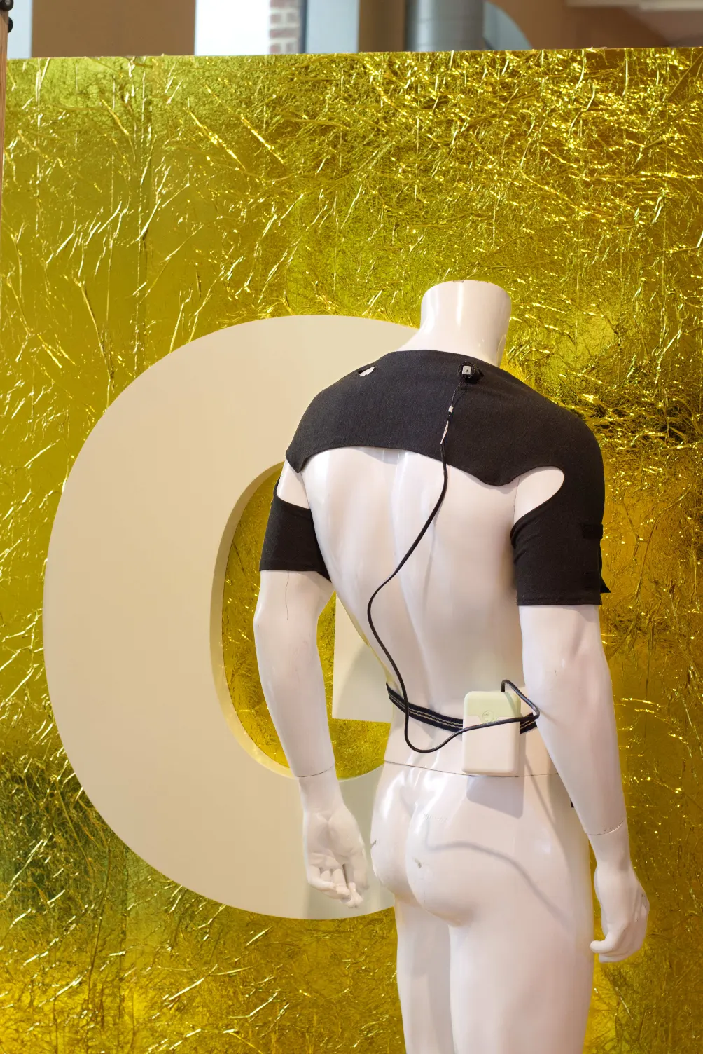 Collar for patients with cervical dystonia